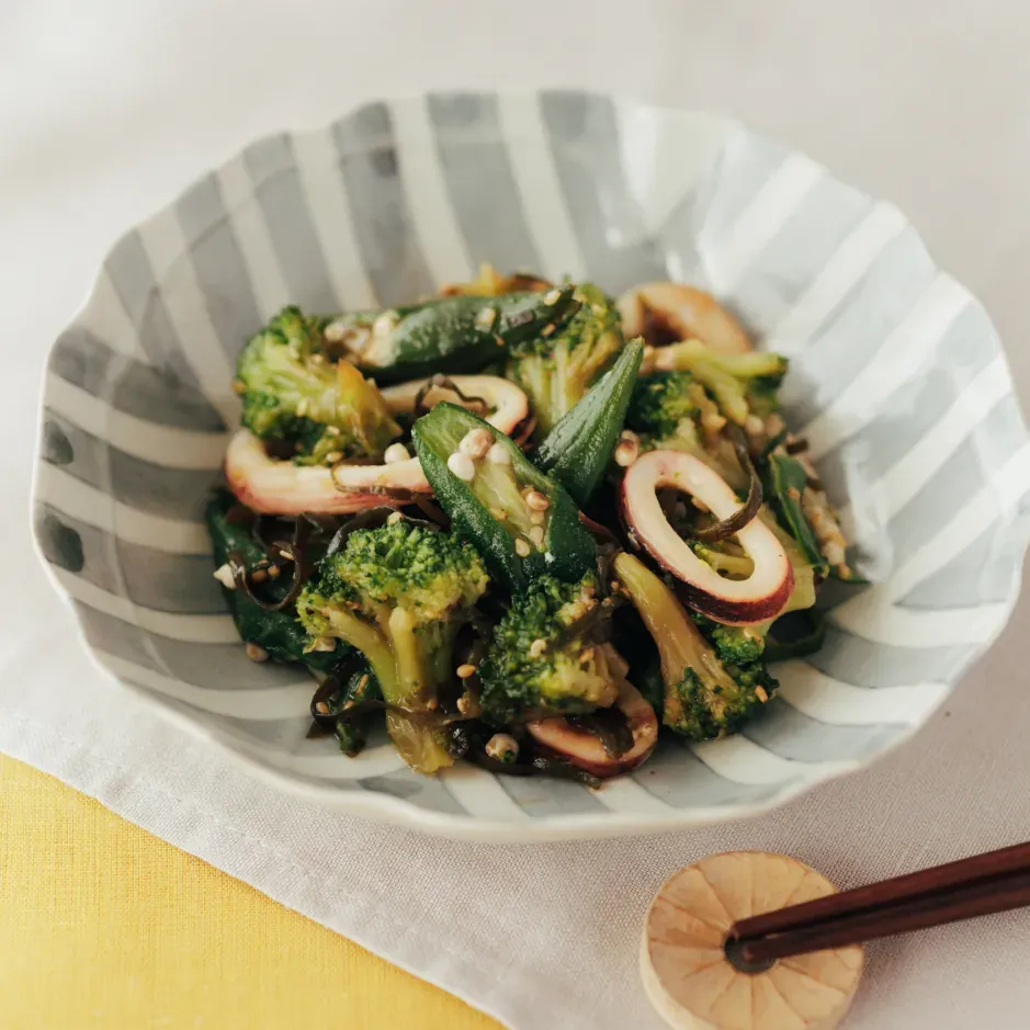 いかとブロッコリーの塩昆布あえ