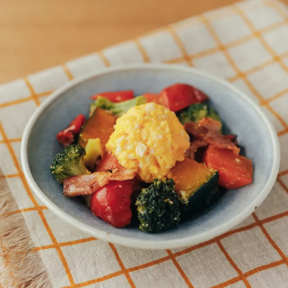 緑黄色野菜と卵のサラダ