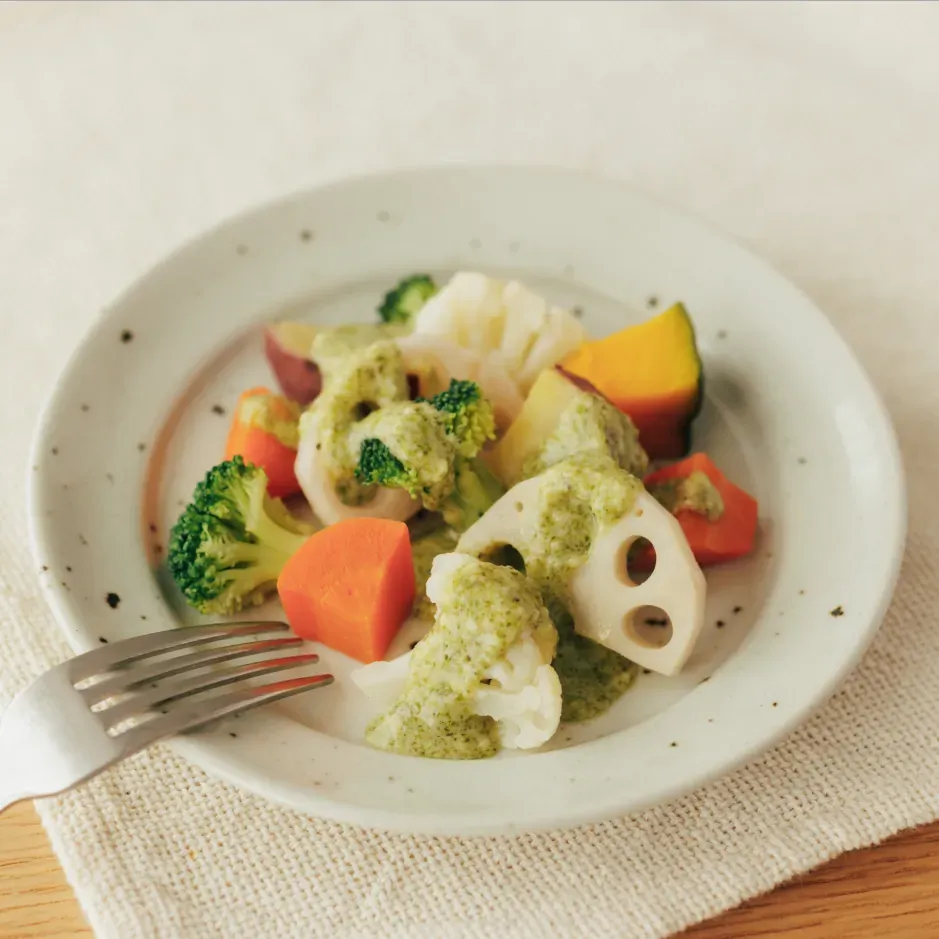 蒸し野菜のジェノベーゼソース