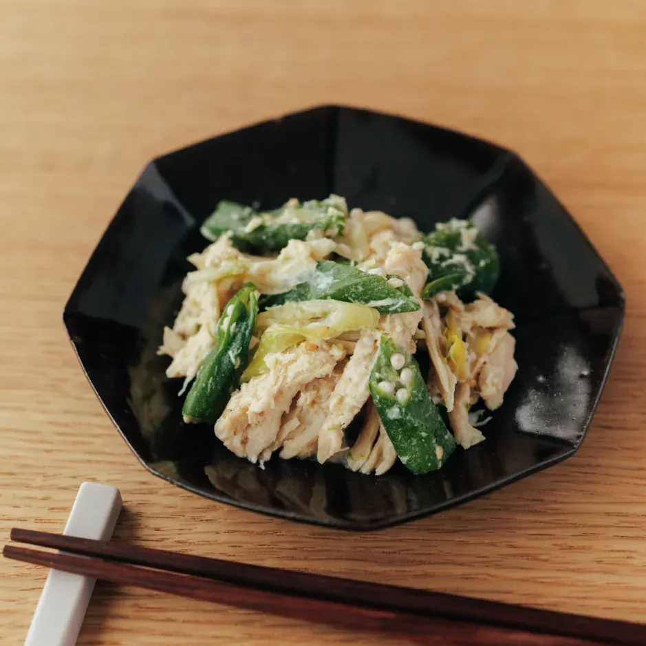 蒸し鶏とオクラの和風ナムル
